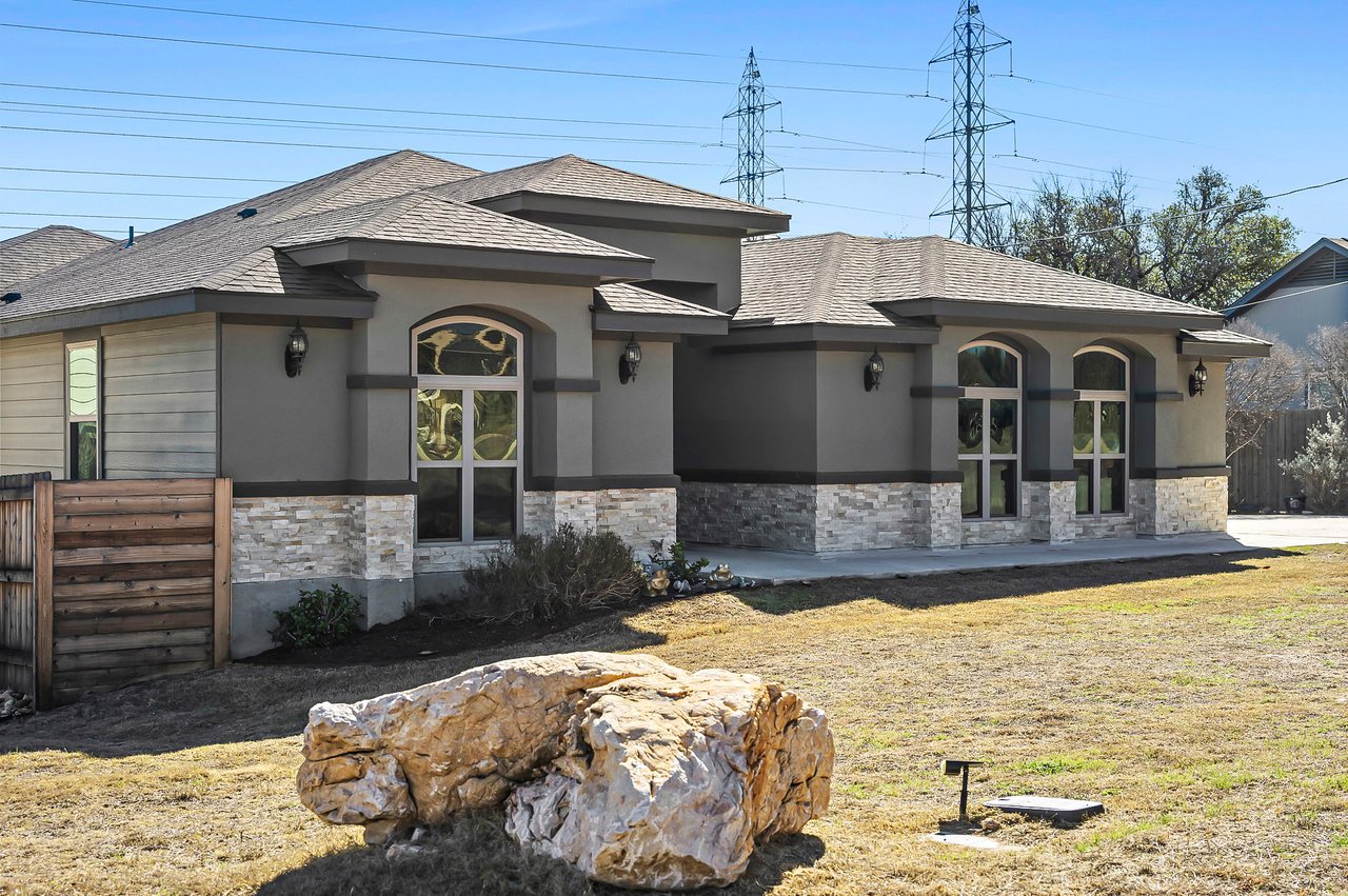 Your Lake LBJ Oasis