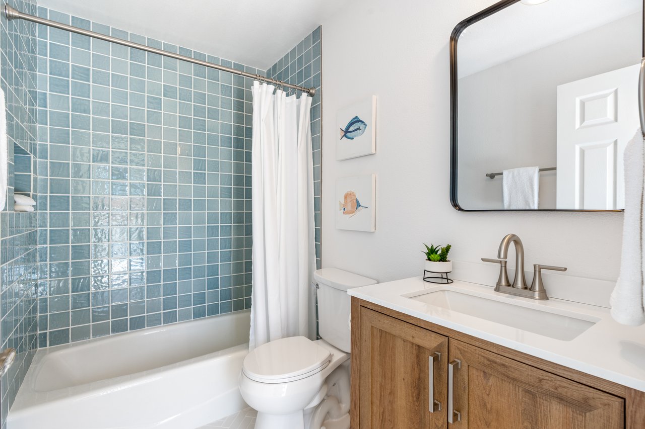28385 Borgona, Mission Viejo 92692	
