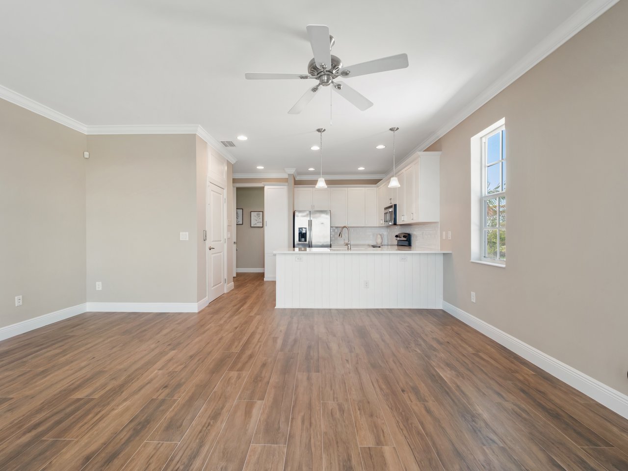 4581 Redfish Point RD