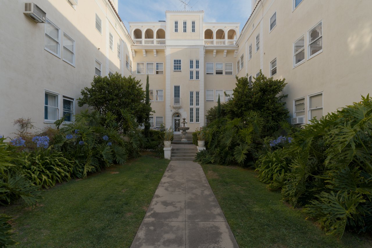 3400 San Marino St Unit M, in K-Town