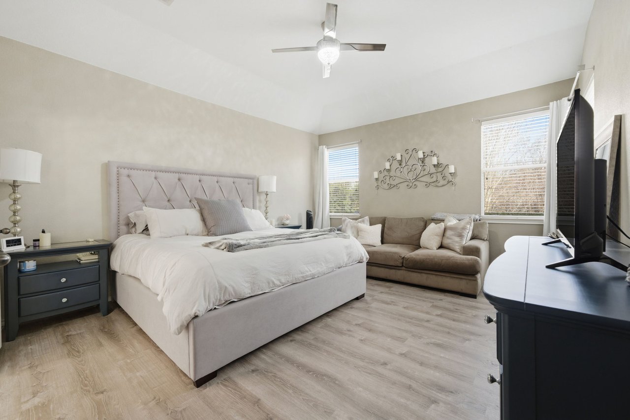 Elegantly Updated Lakeway Retreat w/ New Roof