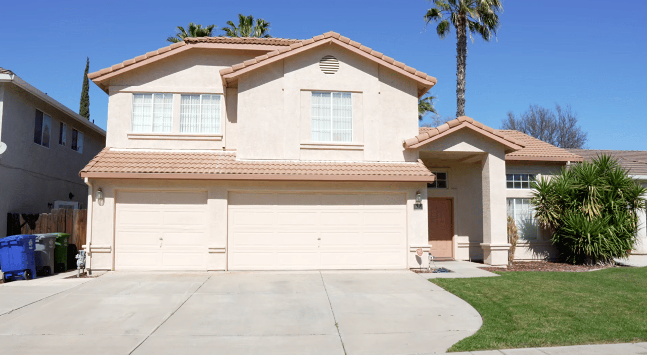  884 Kathy Ct Los Banos For Sale