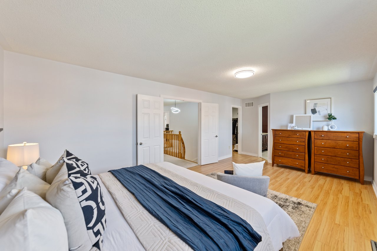 6837 Lisgar Drive