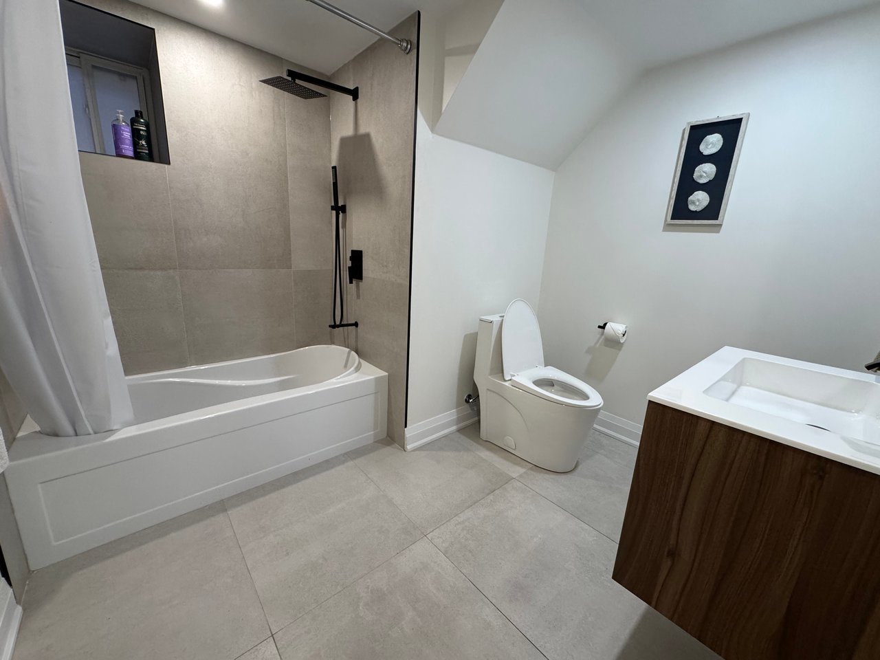 65 North Heights Rd Bsmt