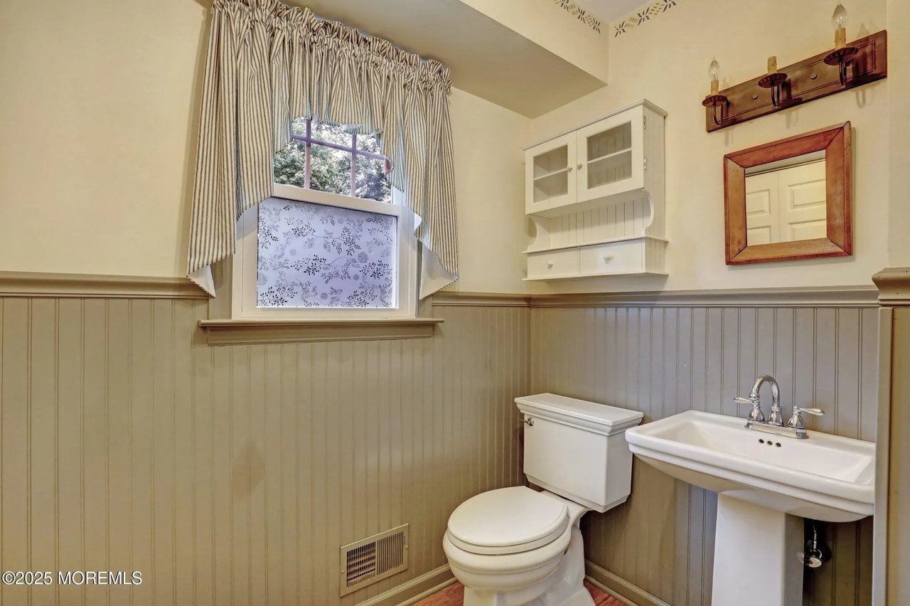 3245 Rambling Hill Court