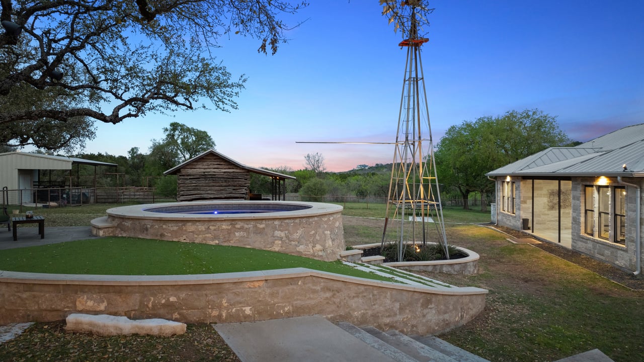 4813 Twin Acres Road