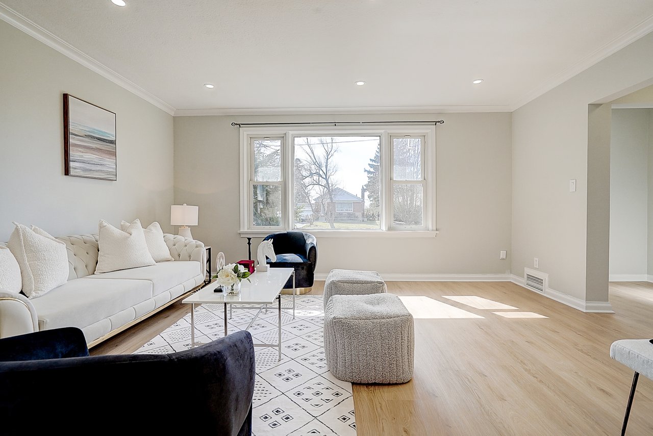 8 Bellvare Crescent, Toronto