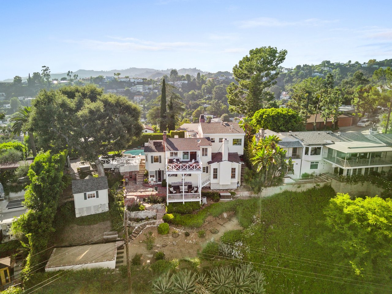 Hideaway Compound in the Hollywood Hills for Lease