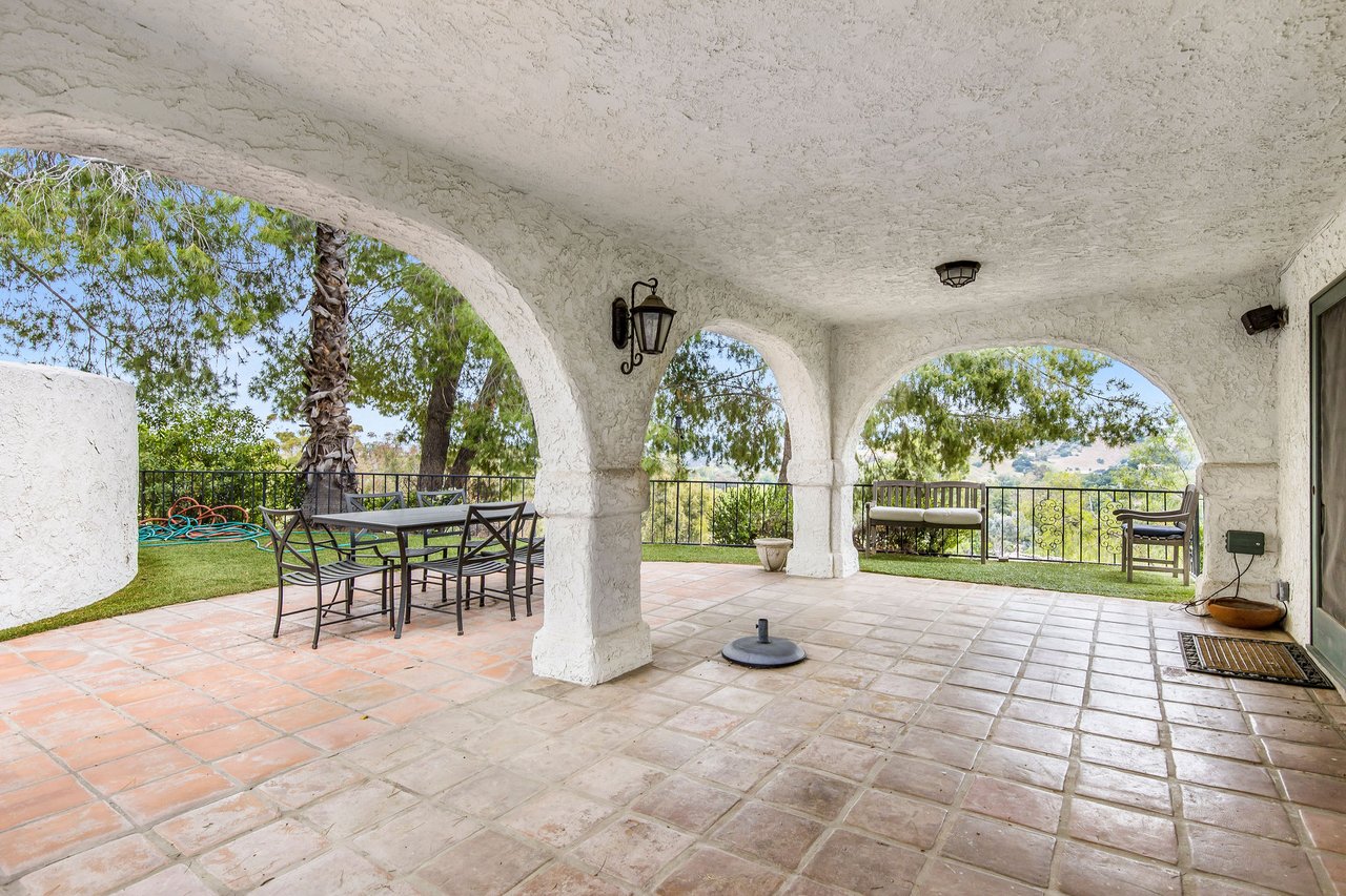 24820 Jacob Hamblin Rd