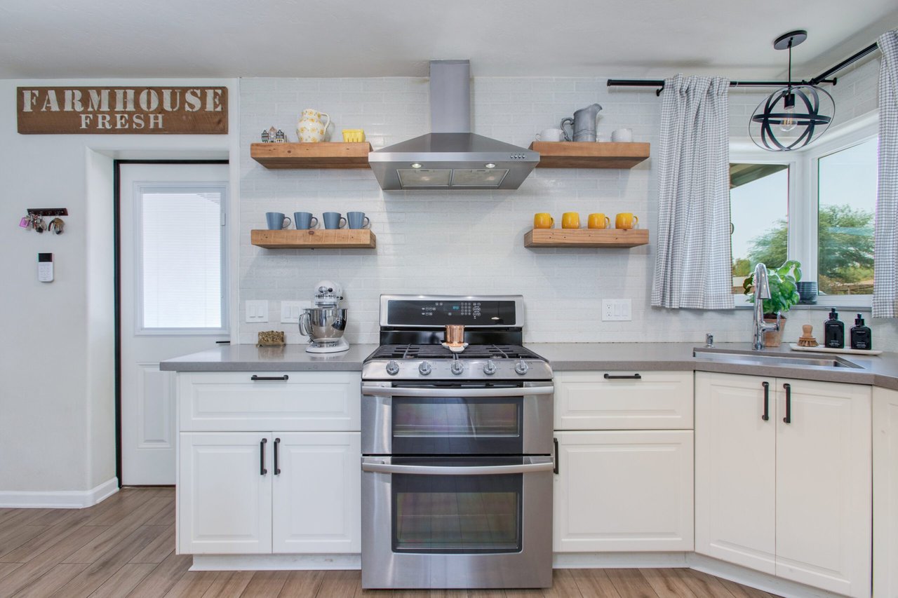 2438 E Indianola Ave.