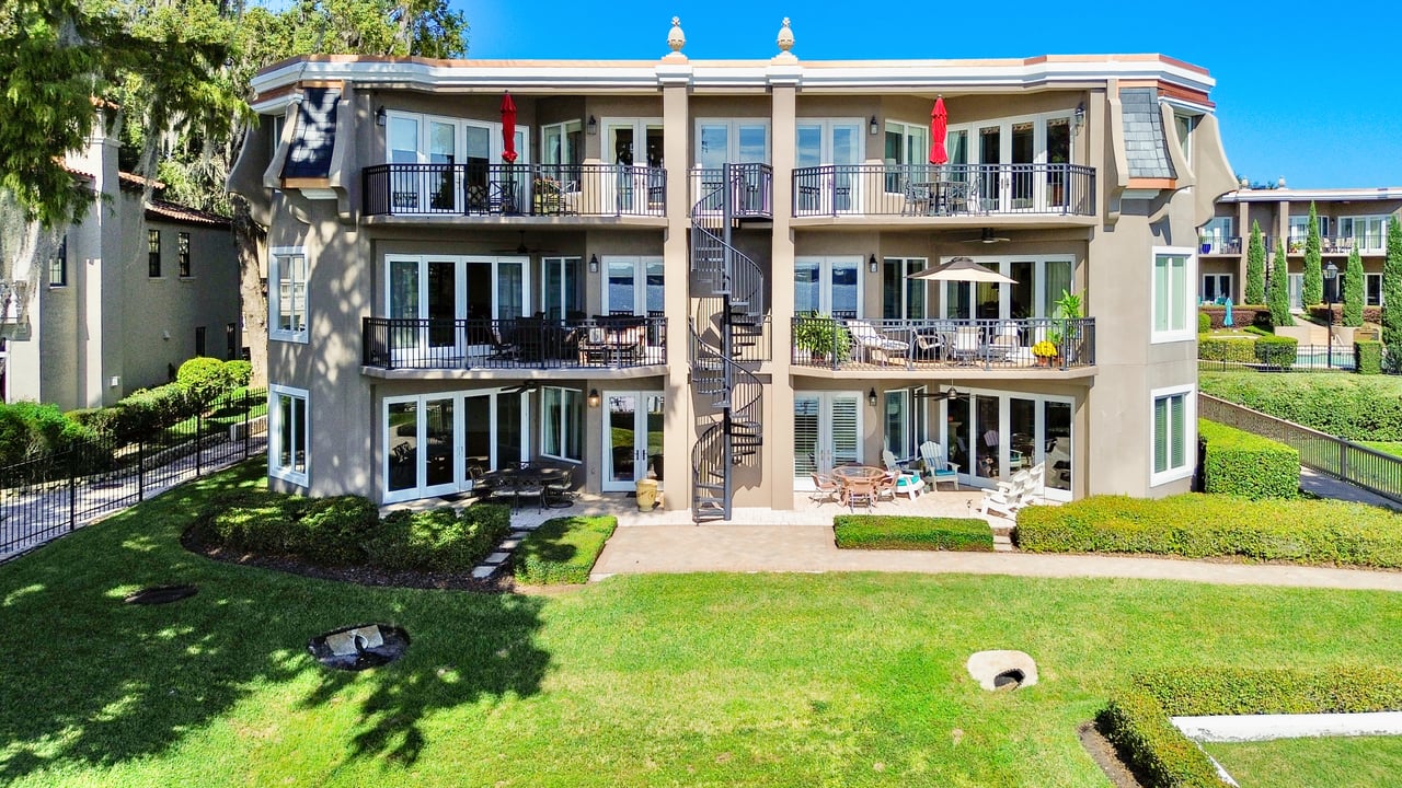 Elegant Lake Virginia Residence in Winter Park's Perle du Lac