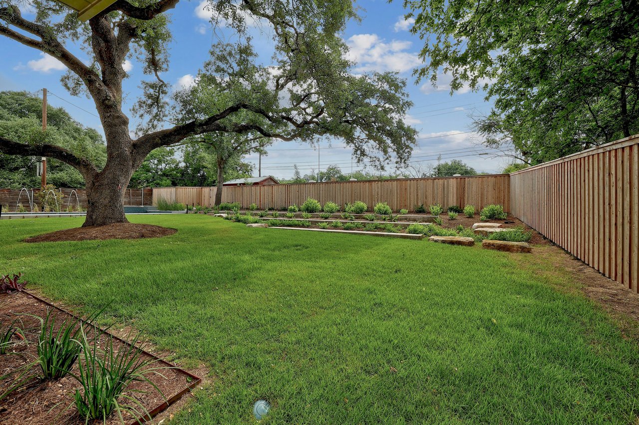 Charming Home in Highland Park 