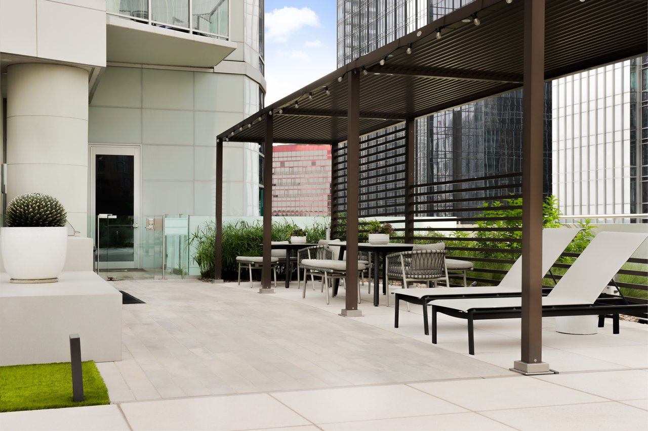 200 Congress Avenue #19F