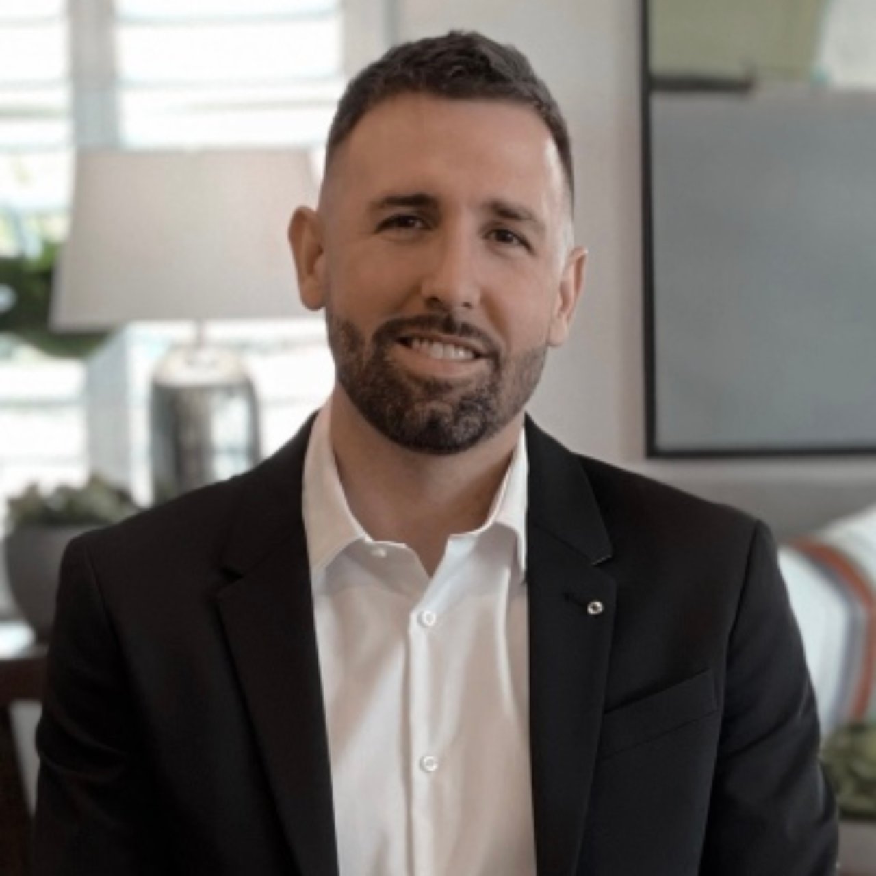 Jared Derringer Real Estate Agent Headshot