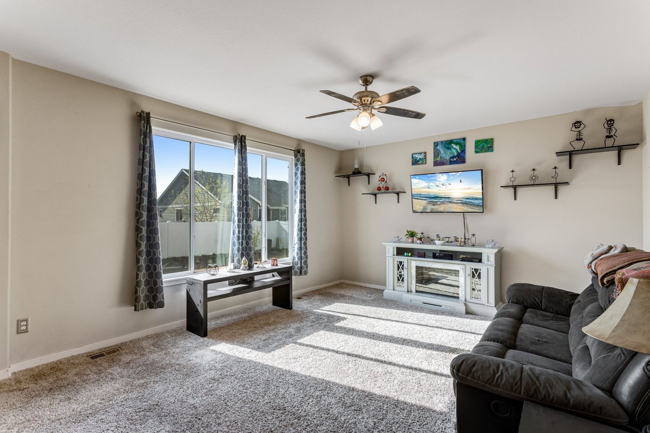 6913 Pettigrew St Wellington