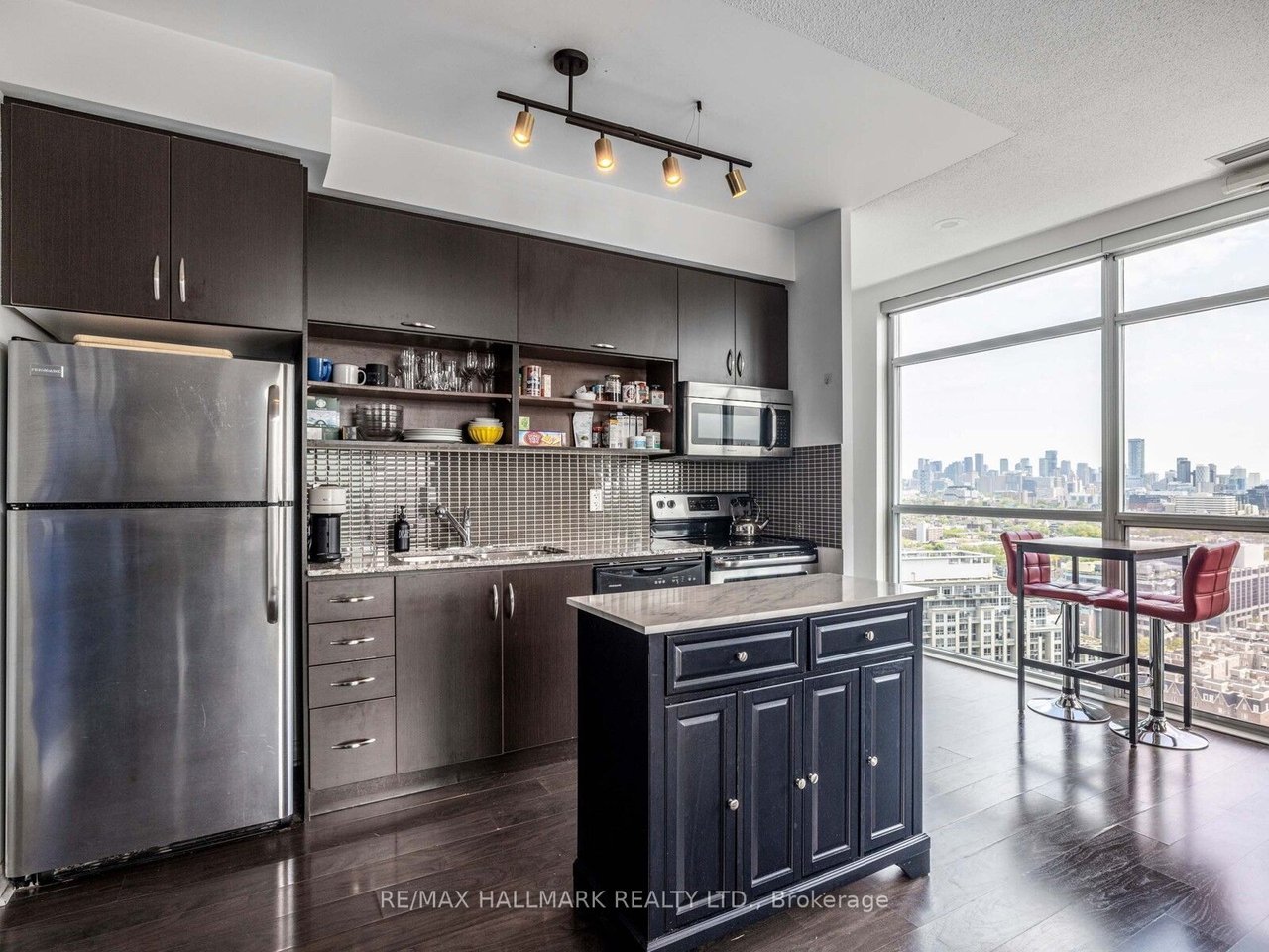 VIBE CONDOS