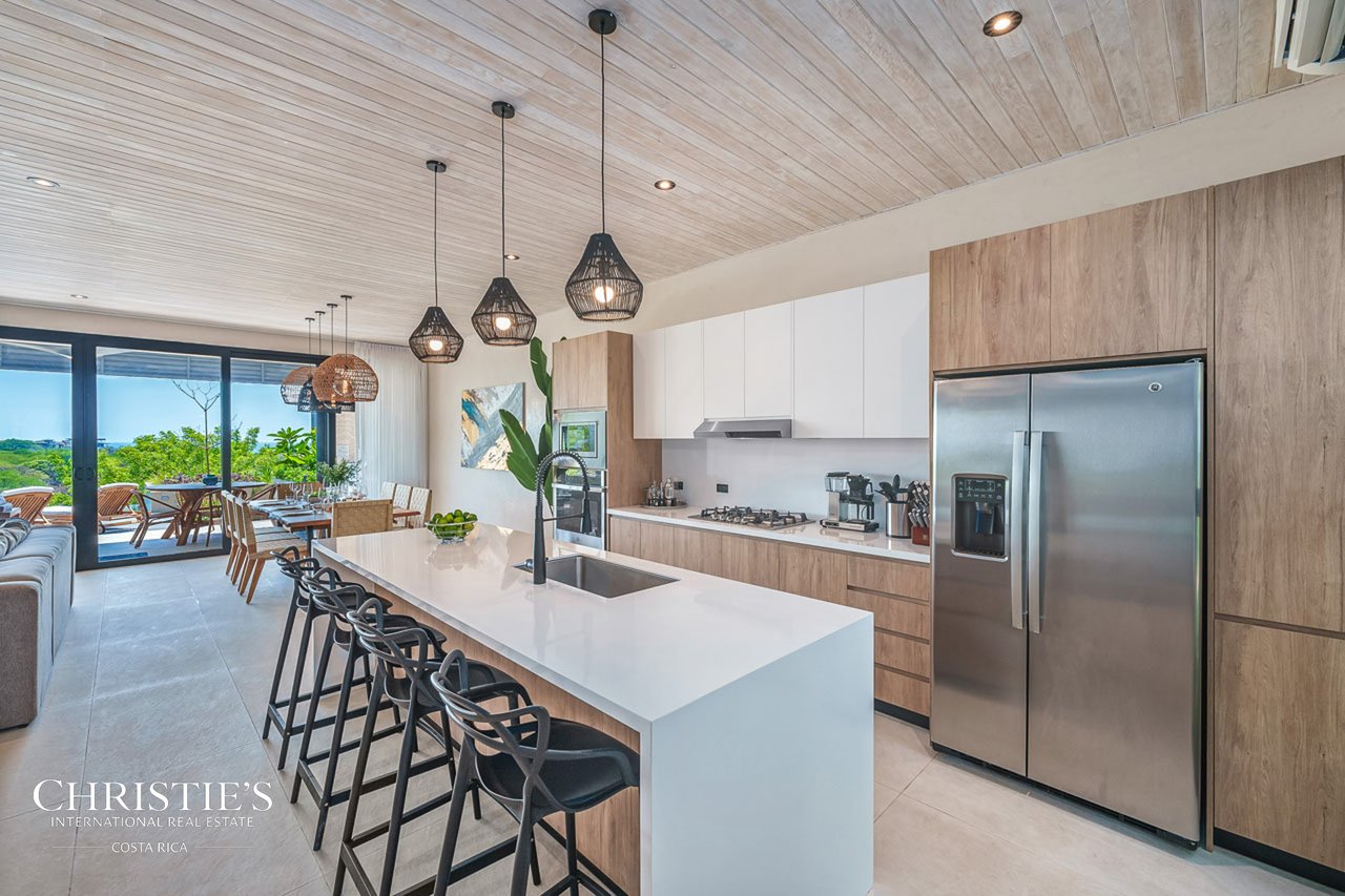 Modern Luxury Villa with Panoramic Ocean Views in Tamarindo - Villa Brisas del Mar