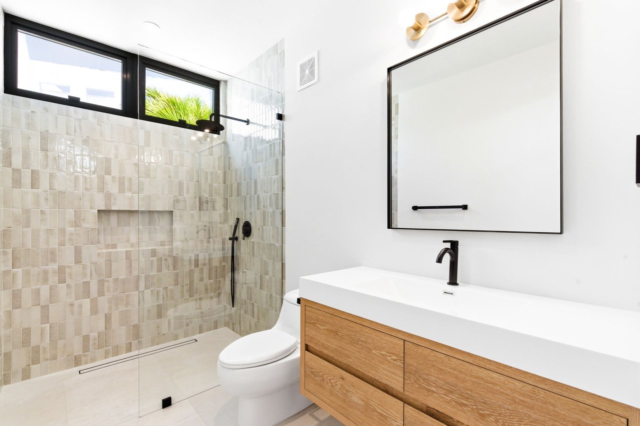 11 GOLF VIEW DRIVE #11