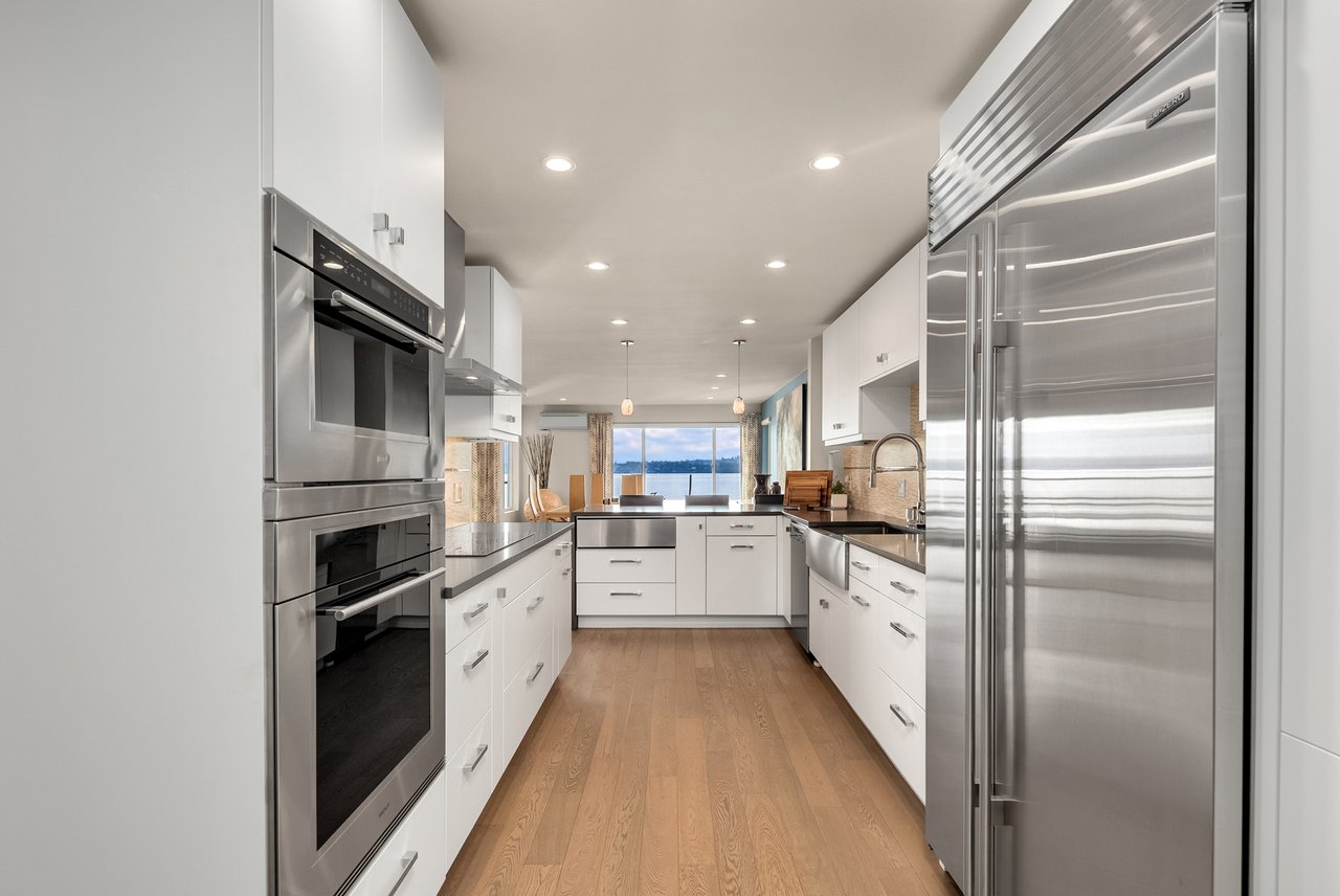 827 Lake Street S Unit: 205