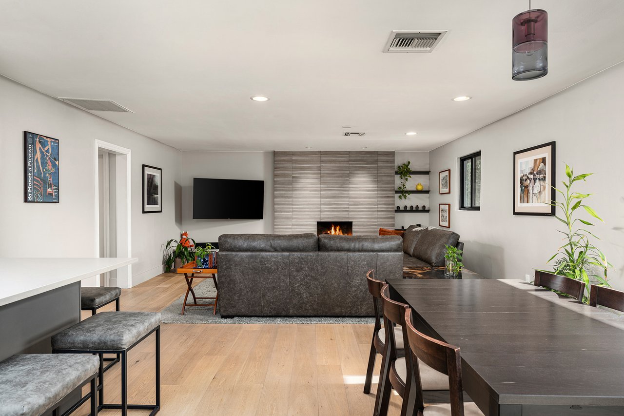 6511 E MONTEROSA Street