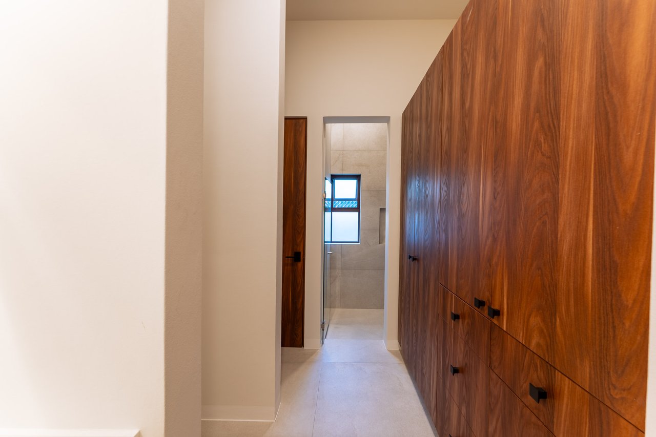 5 Bedroom, Single Family Home, La Cañada Casa A 