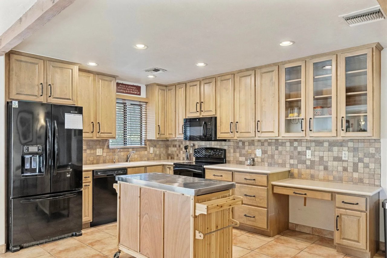 3155 W Elephant Head Rd