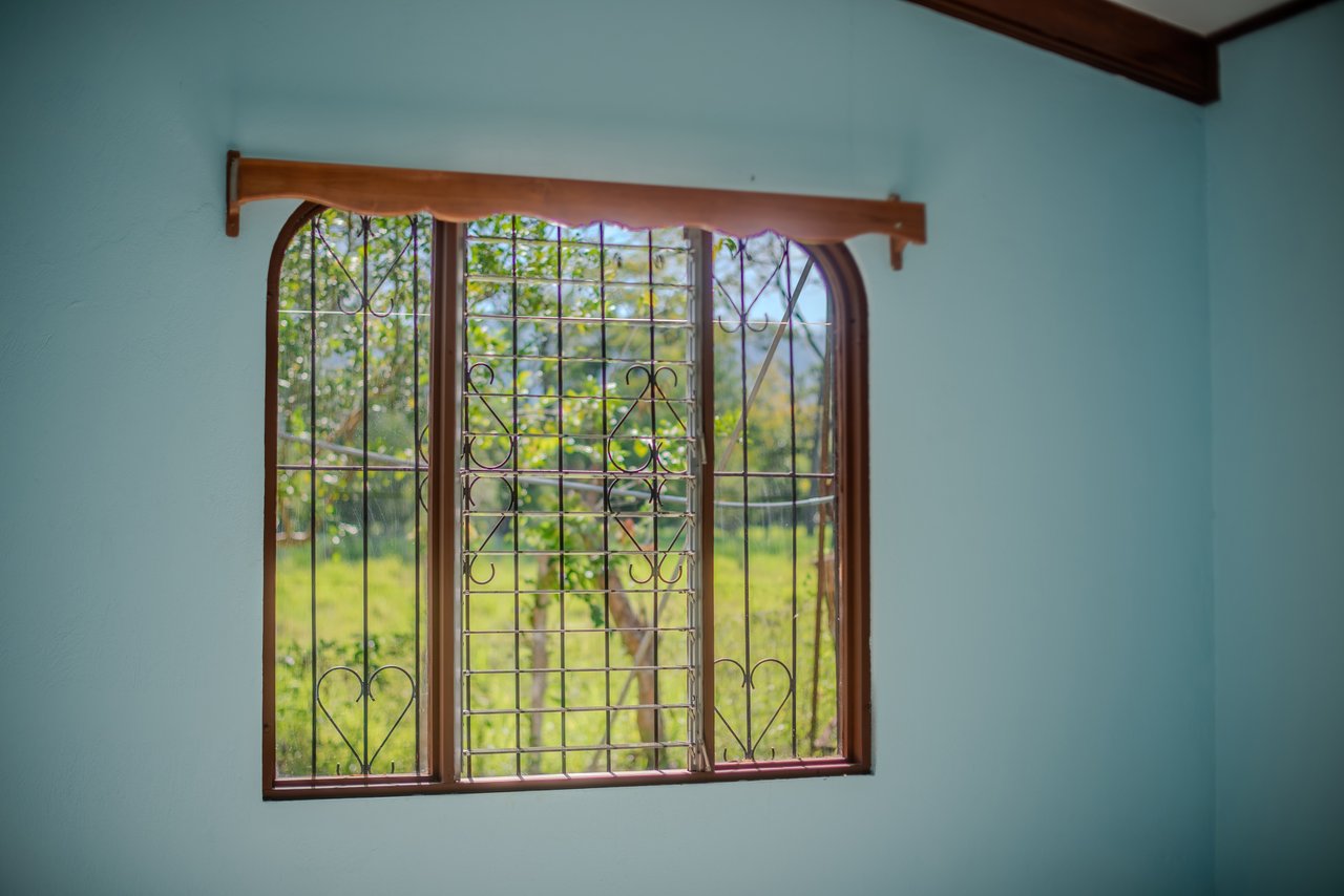 Vista Serena, beautiful House surrounded by nature in Villa Nueva de Quepos