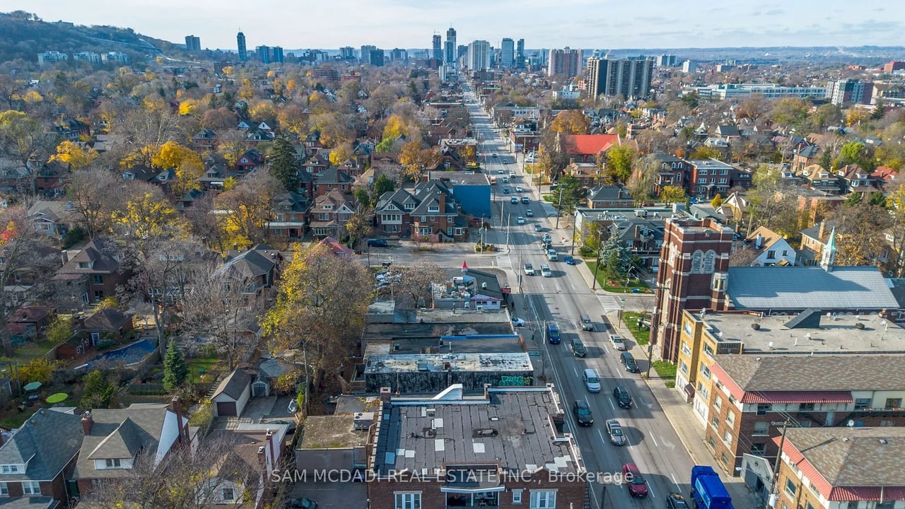 Single Office - 728 Main St E