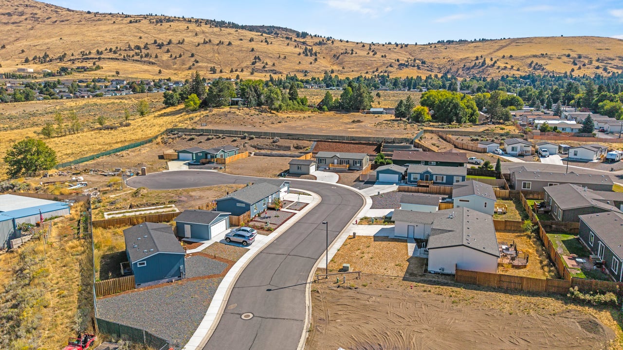 Aerial view of Homedale Terrace homes and private streets in Klamath Falls, Oregon