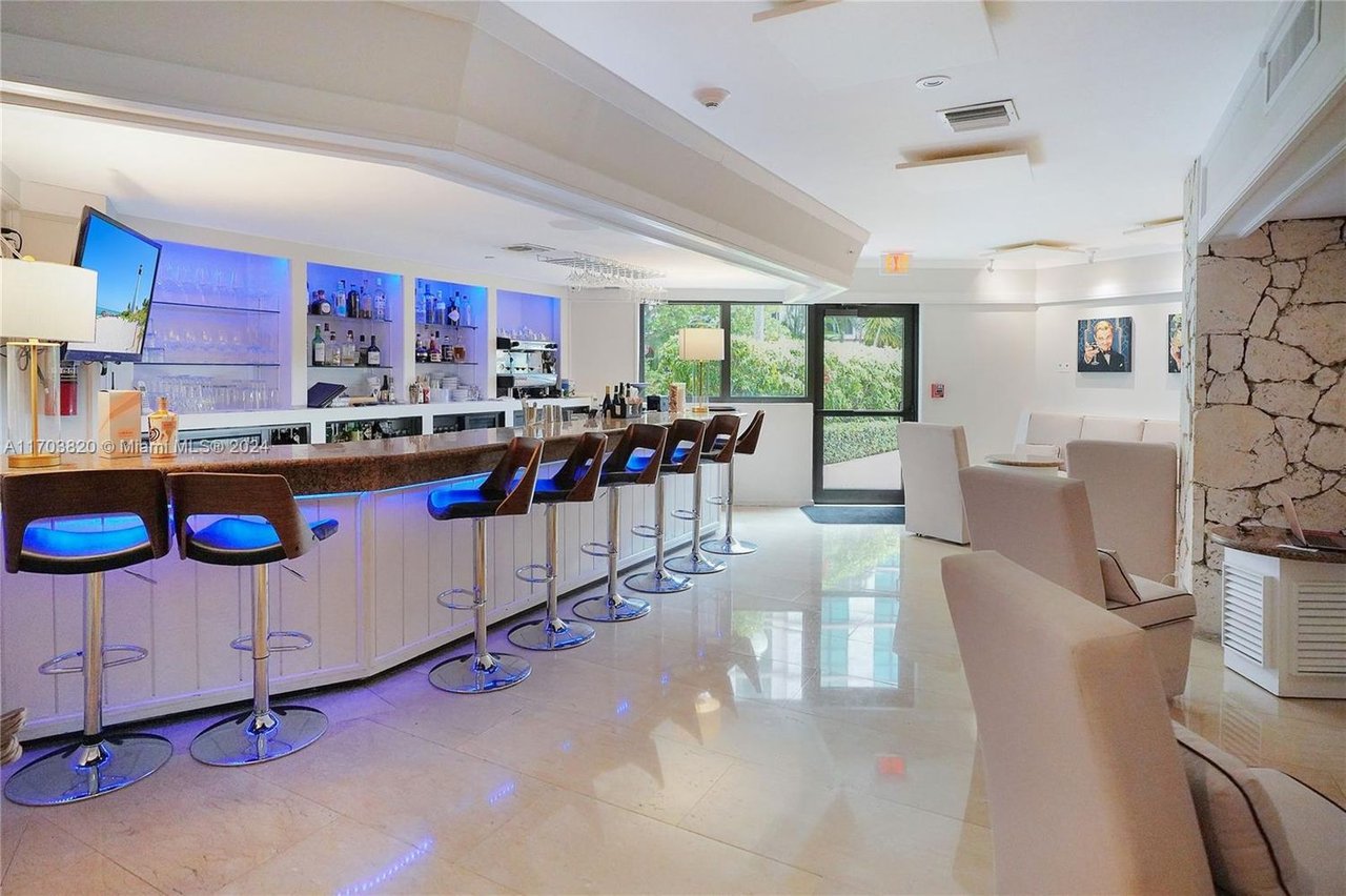 1121 Crandon Blvd, #E803