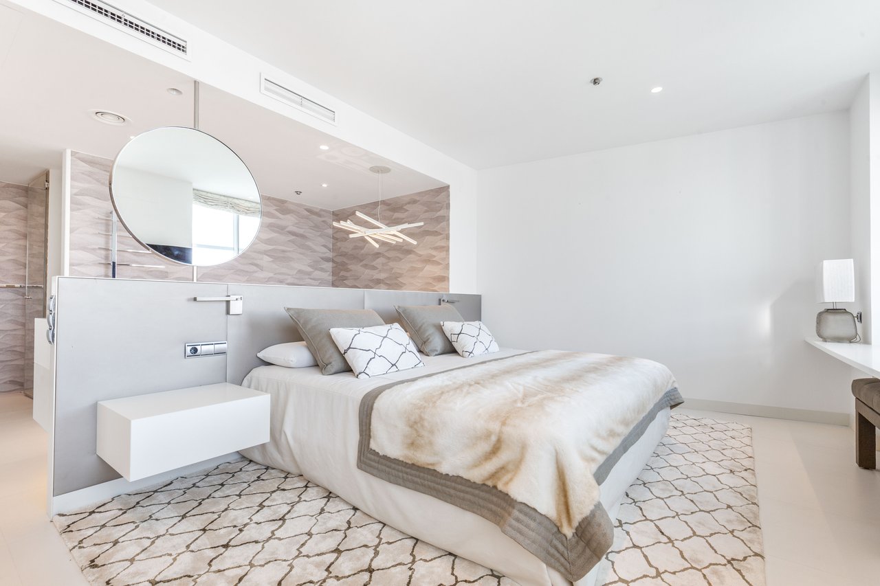 Luxury penthouse in Diagonal Mar, with views and pool 