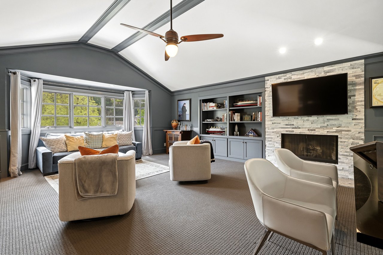 24317 Bridle Trail Rd