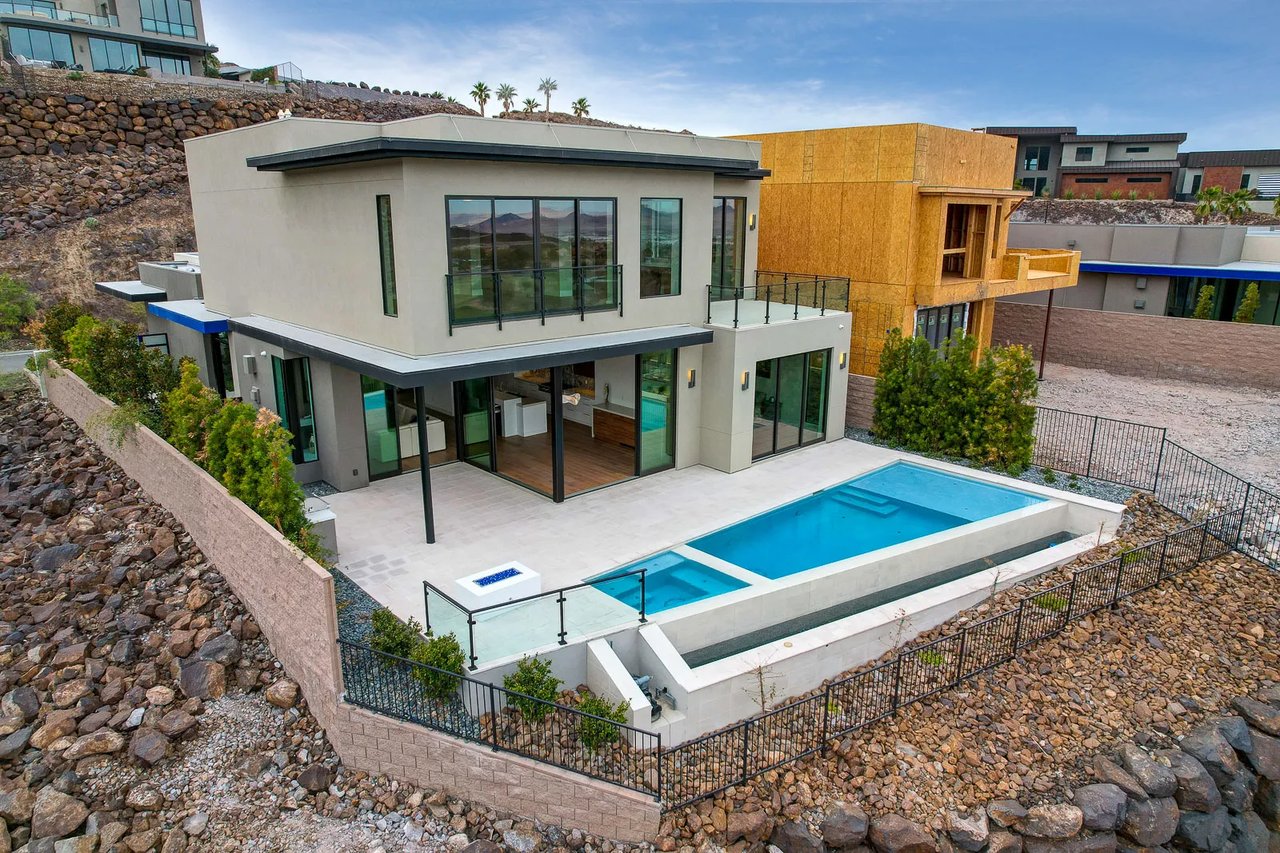 Modern Model Home for Sale in MacDonald Highlands