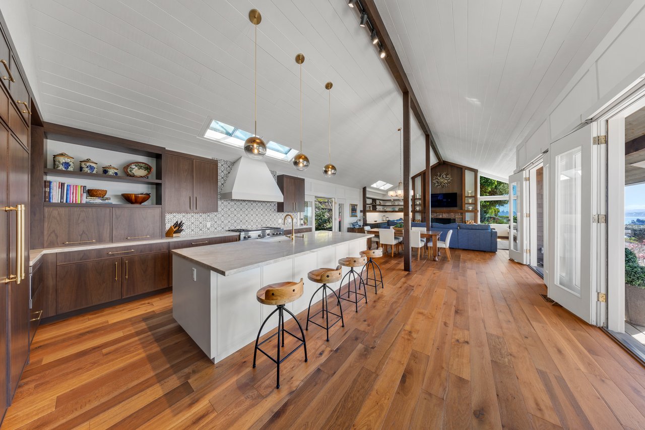 Extraordinary Mount Tiburon Retreat 