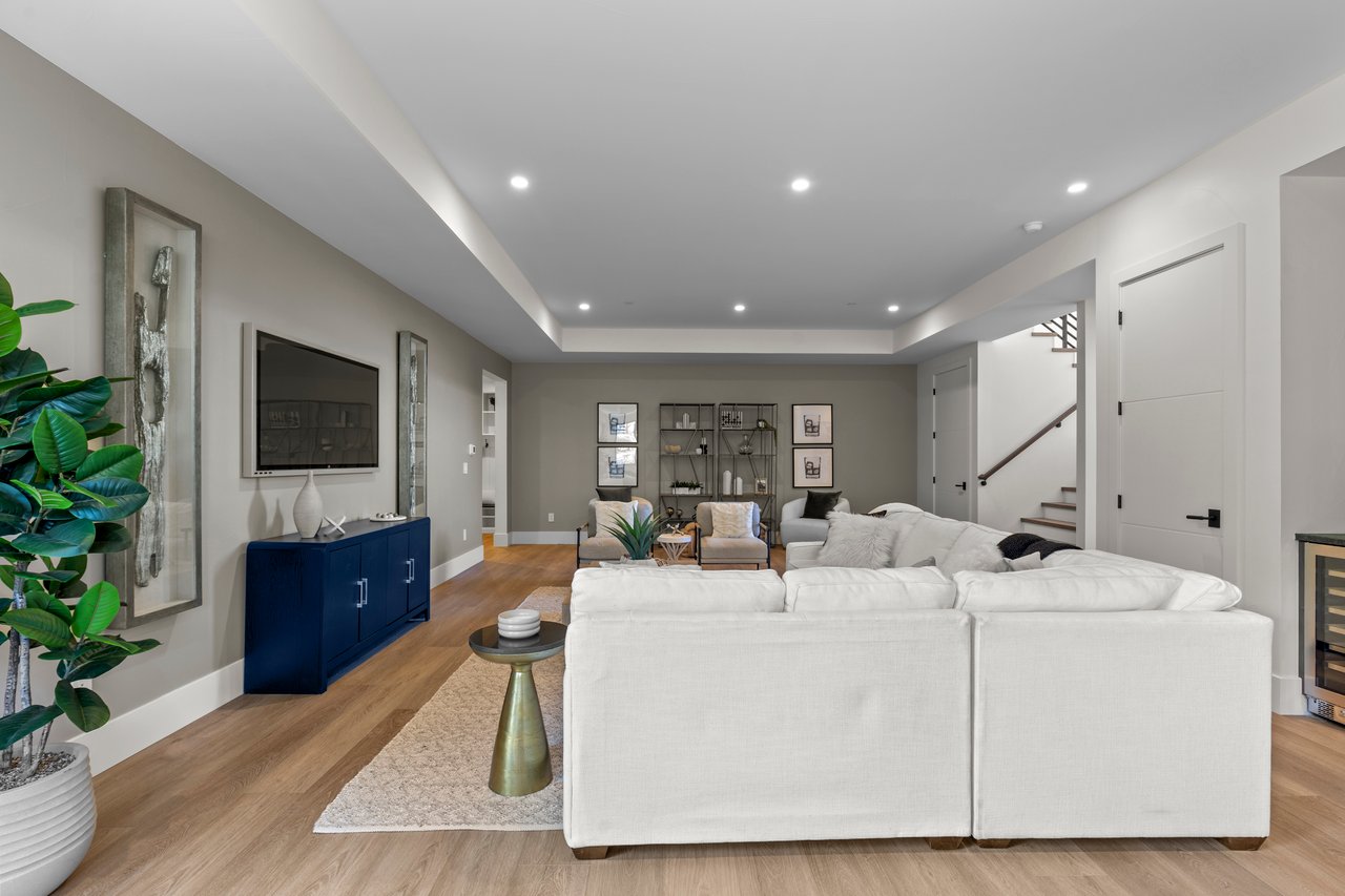 2783 Hawk Point 