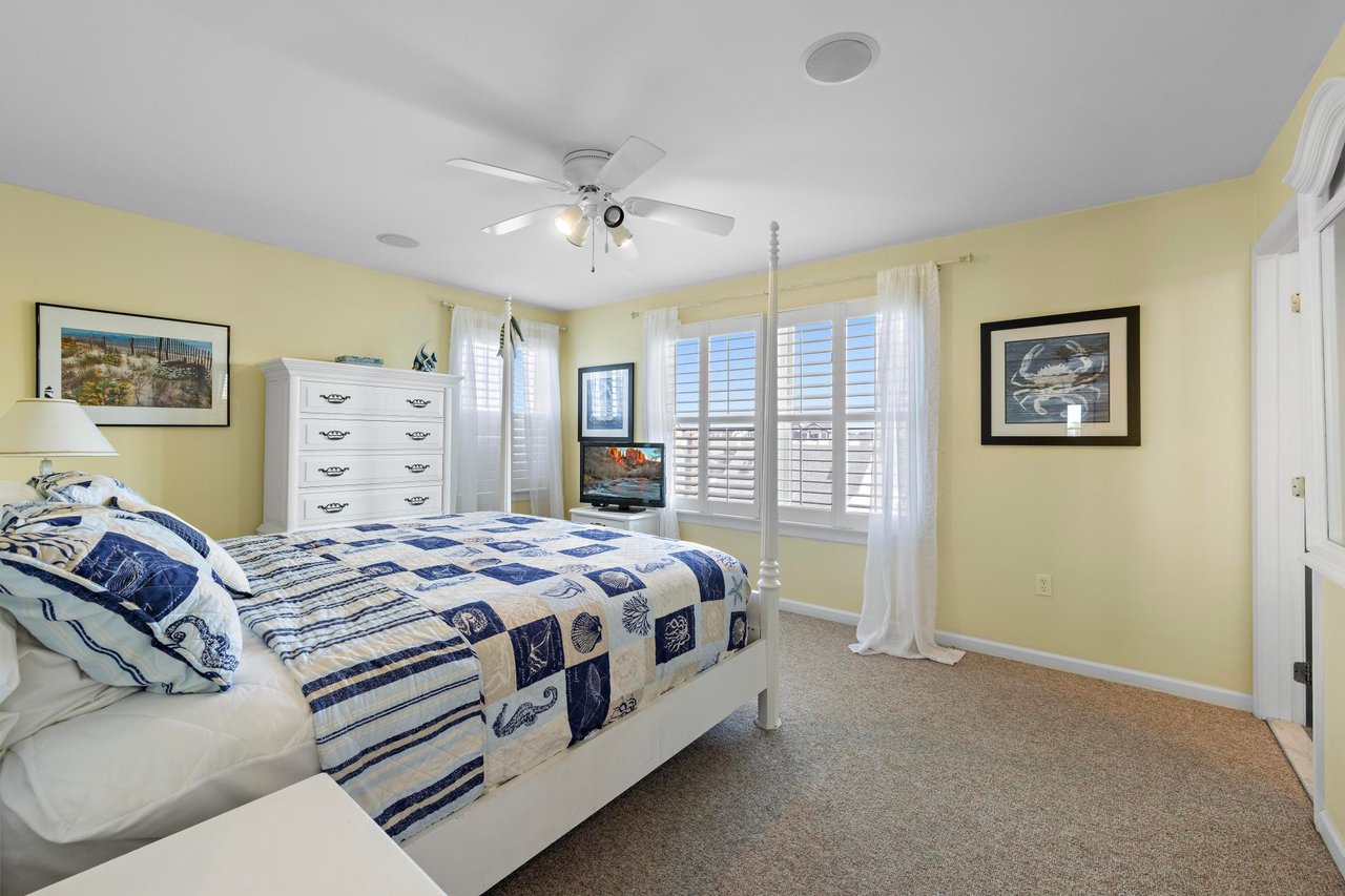 401 Pearl Street (West Unit), Beach Haven