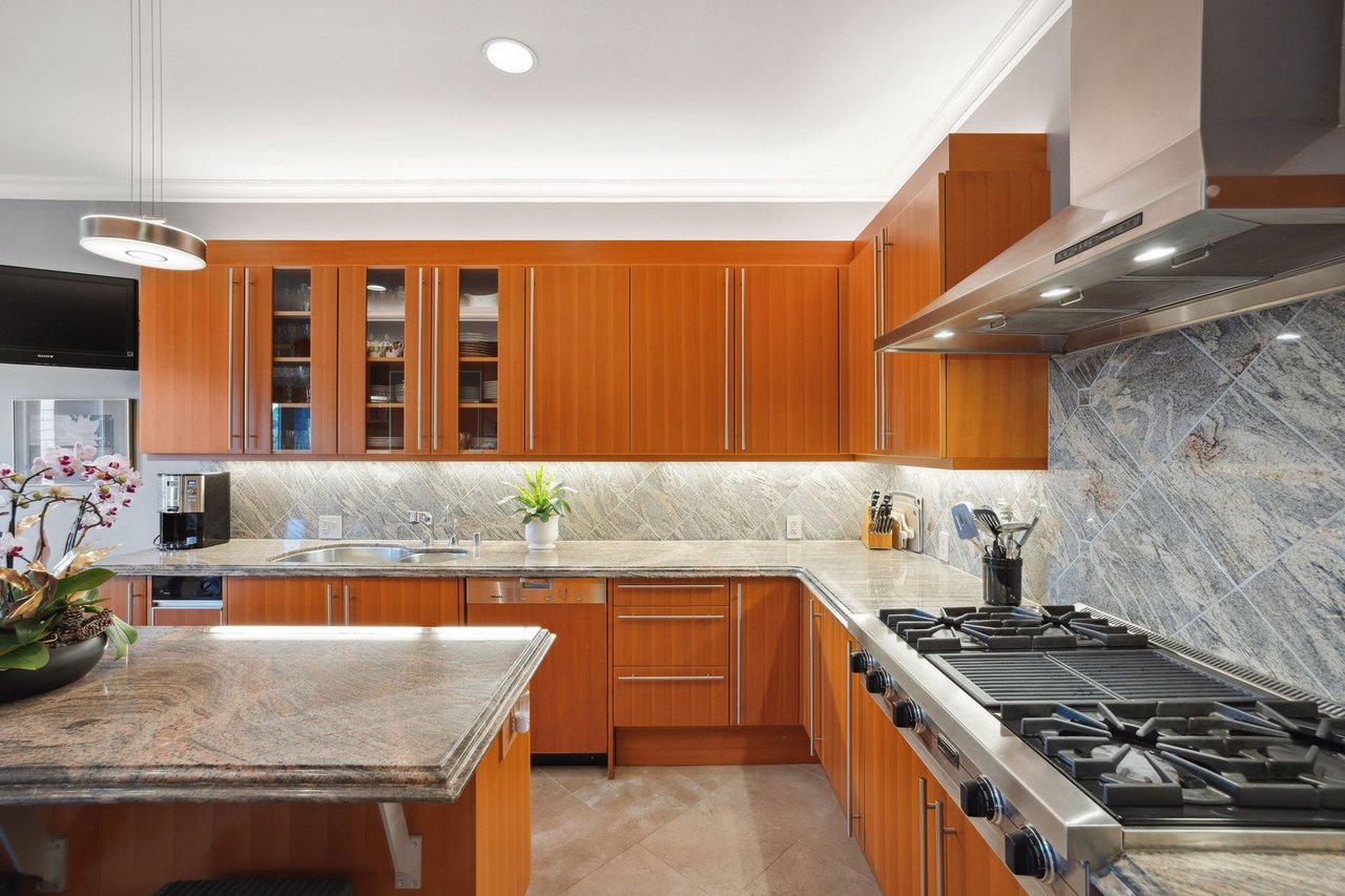 54 De Silva Island Drive