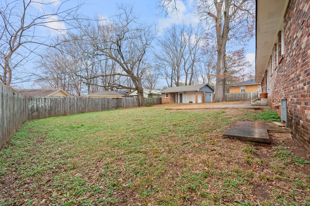 Beautiful Home with Updated Kitchen Near Downtown Huntsville!