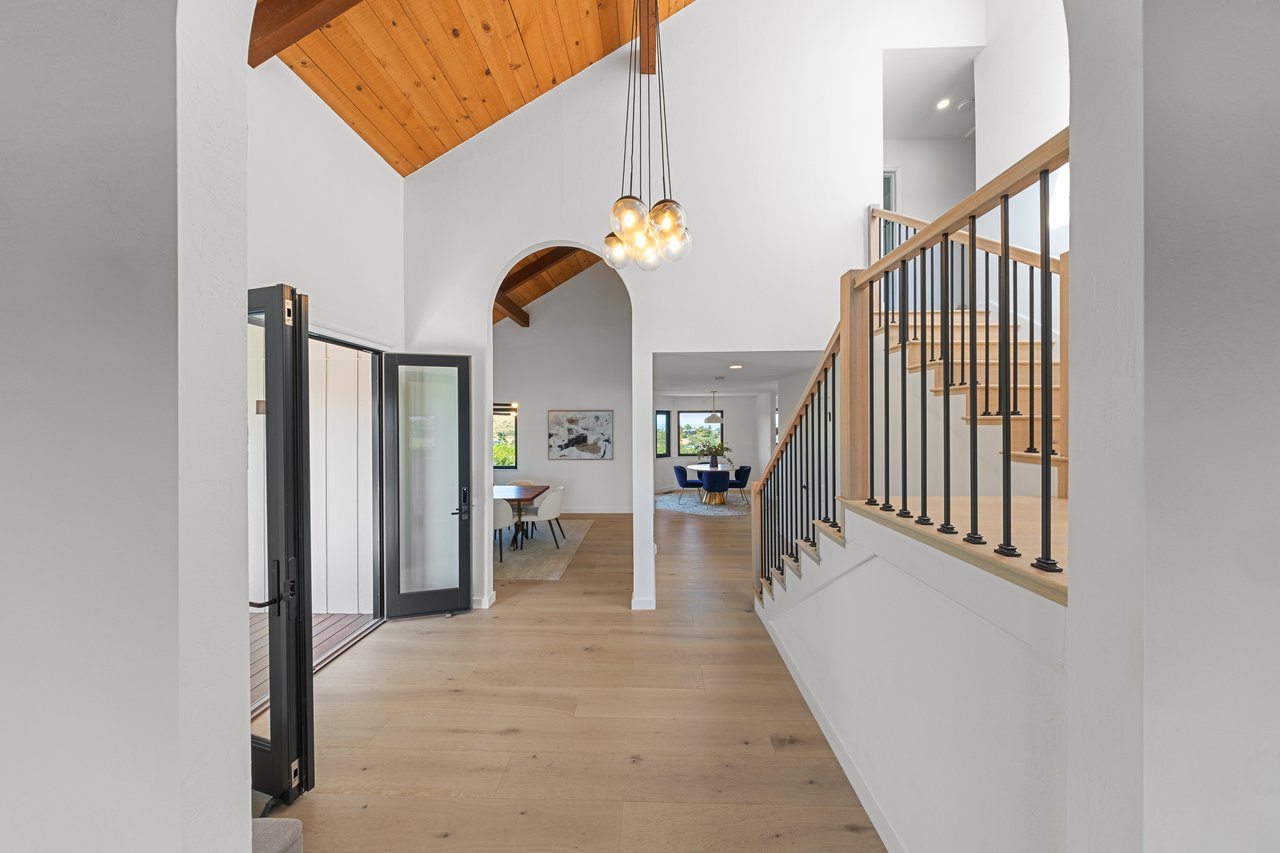 Stylish View Home on a Cul-De-Sac