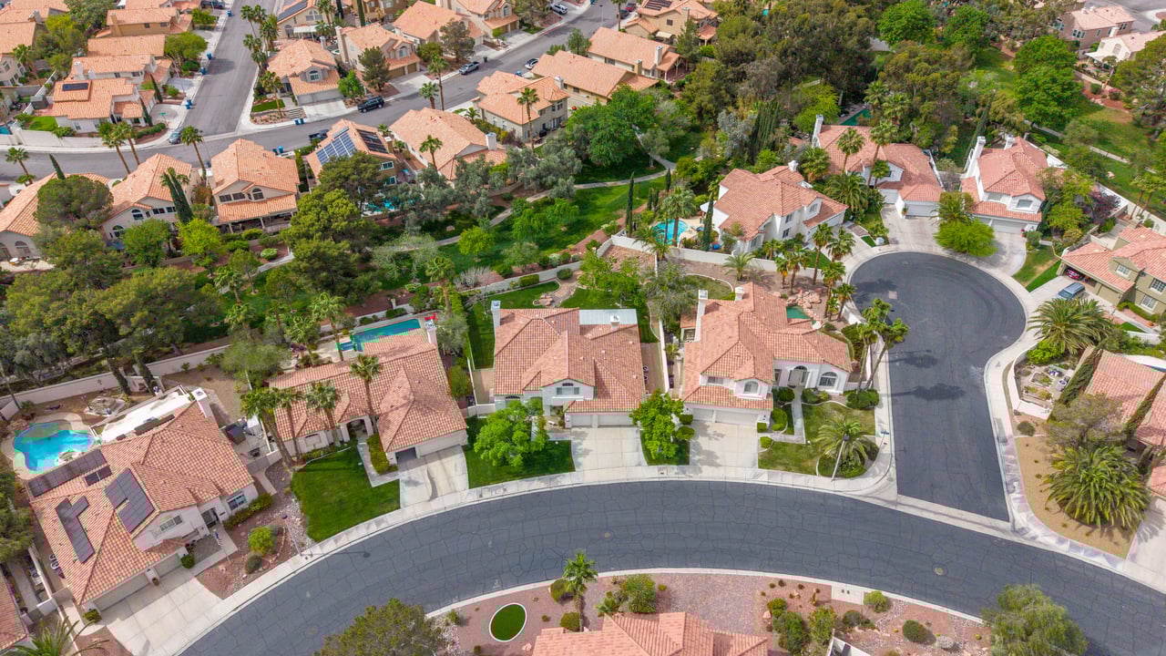 9437 Churchill Downs Dr