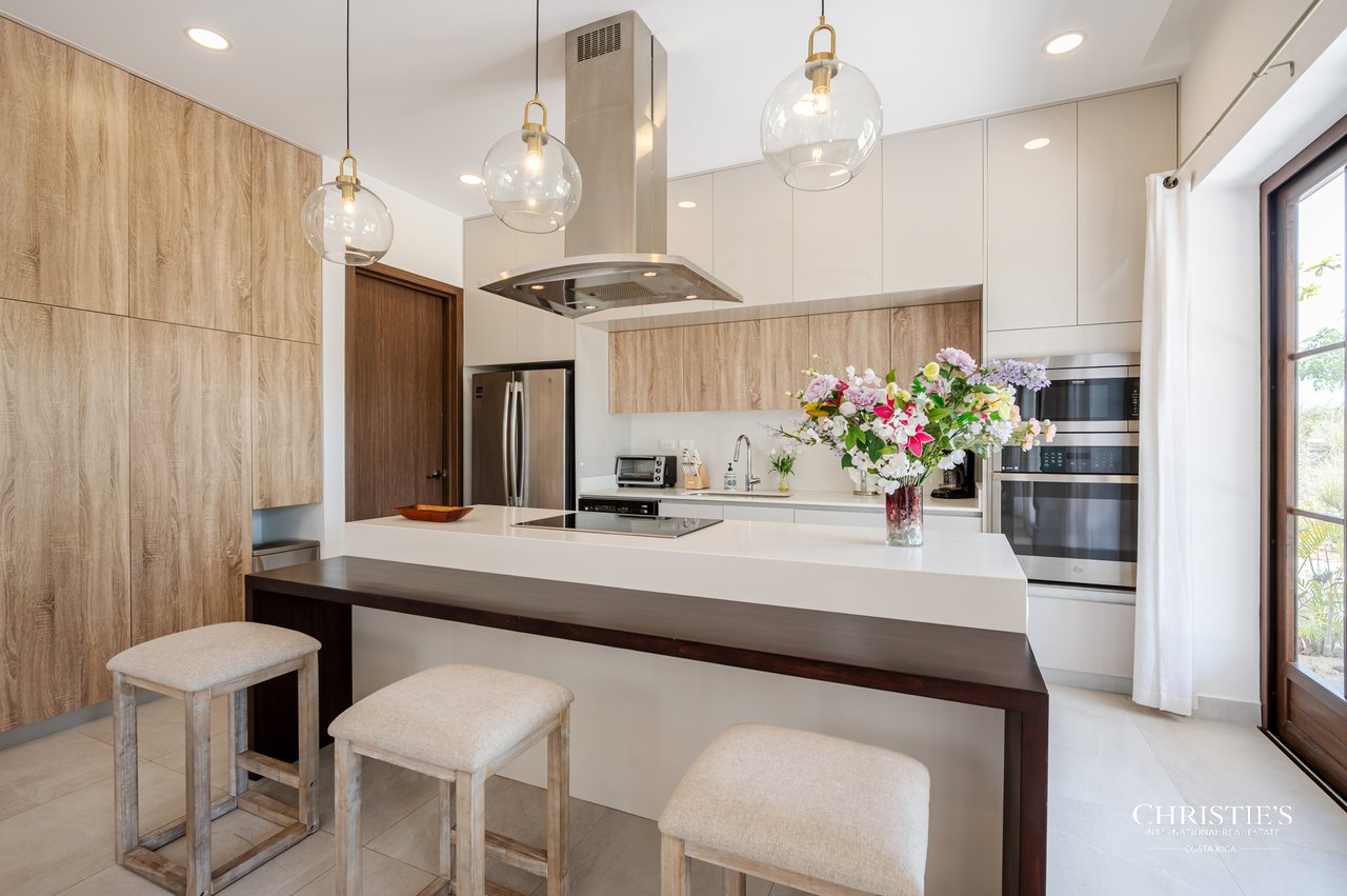 Ocean View Townhome in Hacienda Pinilla 