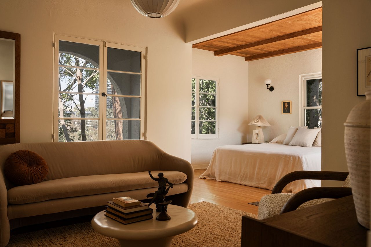 3895 Fredonia in Studio City