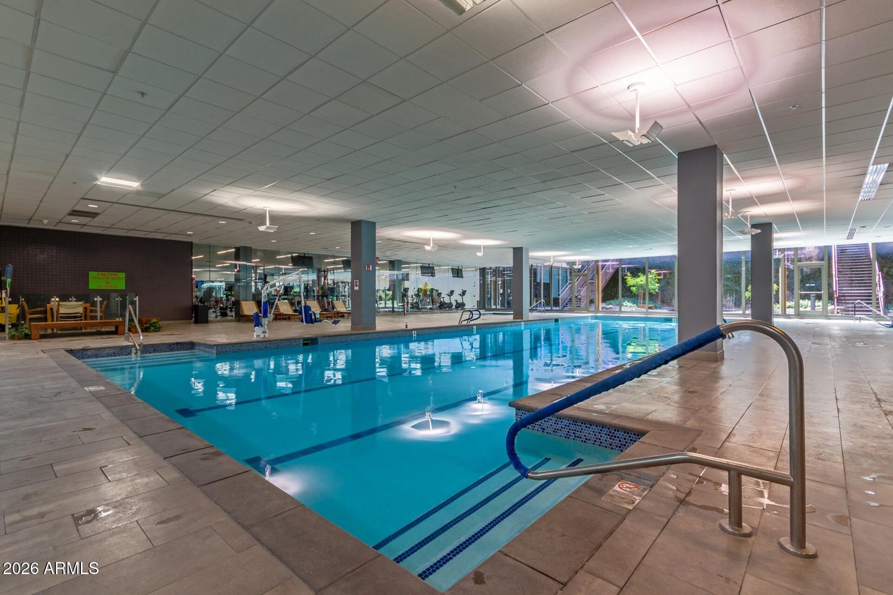 7161 E Rancho Vista Dr, #2015