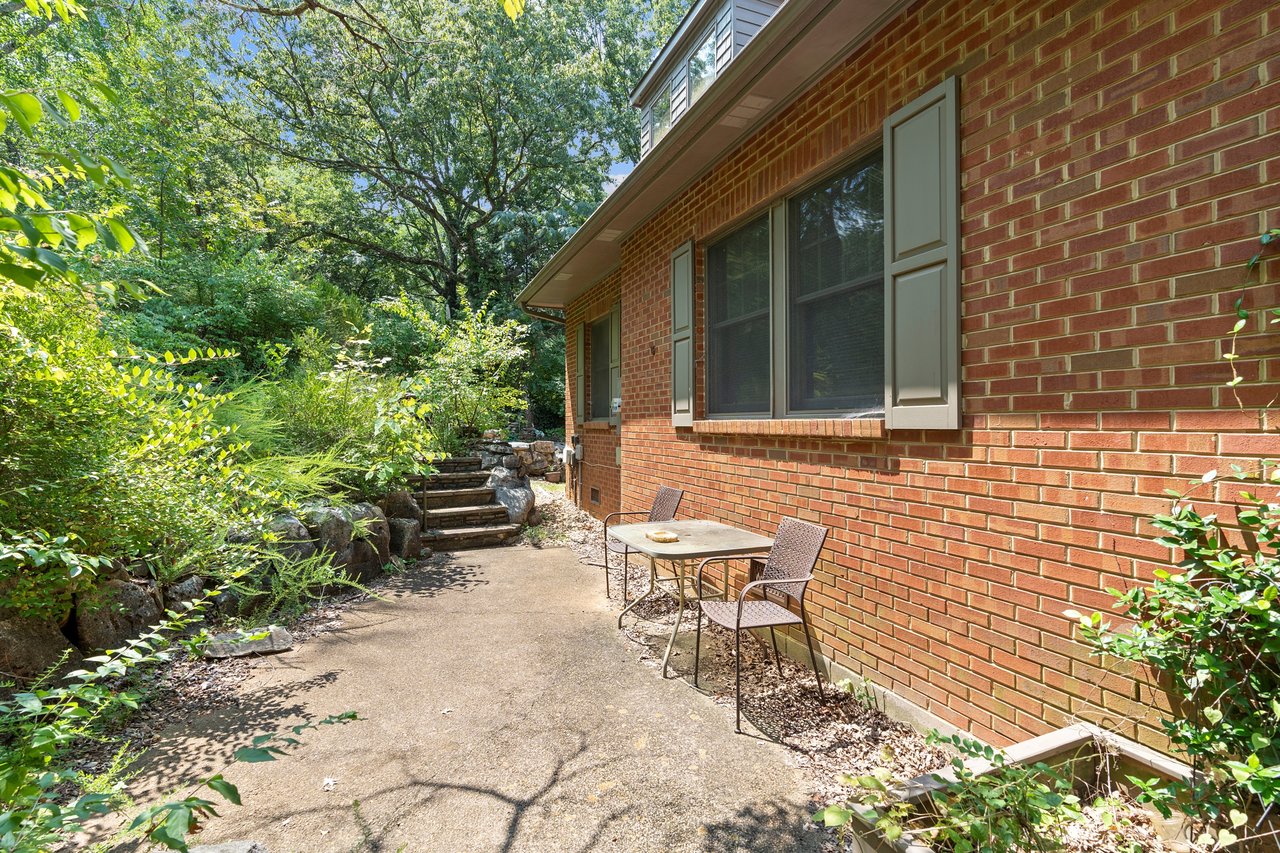 One-of-a-Kind Huntsville Retreat