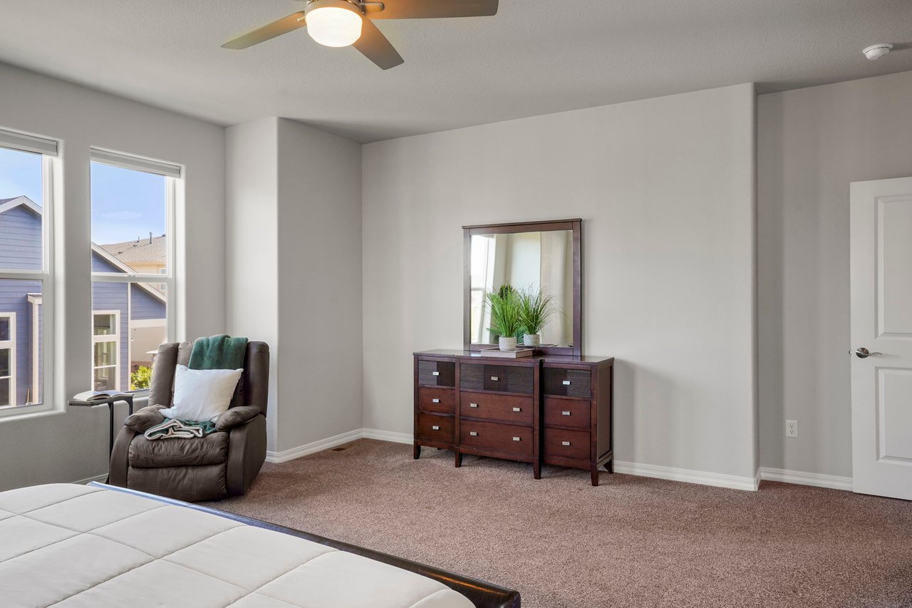 4354 Hanging Lake Circle