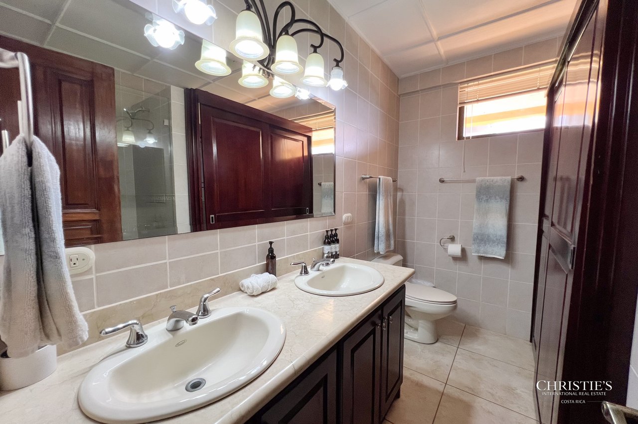 Presidential Suites #15 | Spectacular Ocean-View Condo Steps from Marina Flamingo