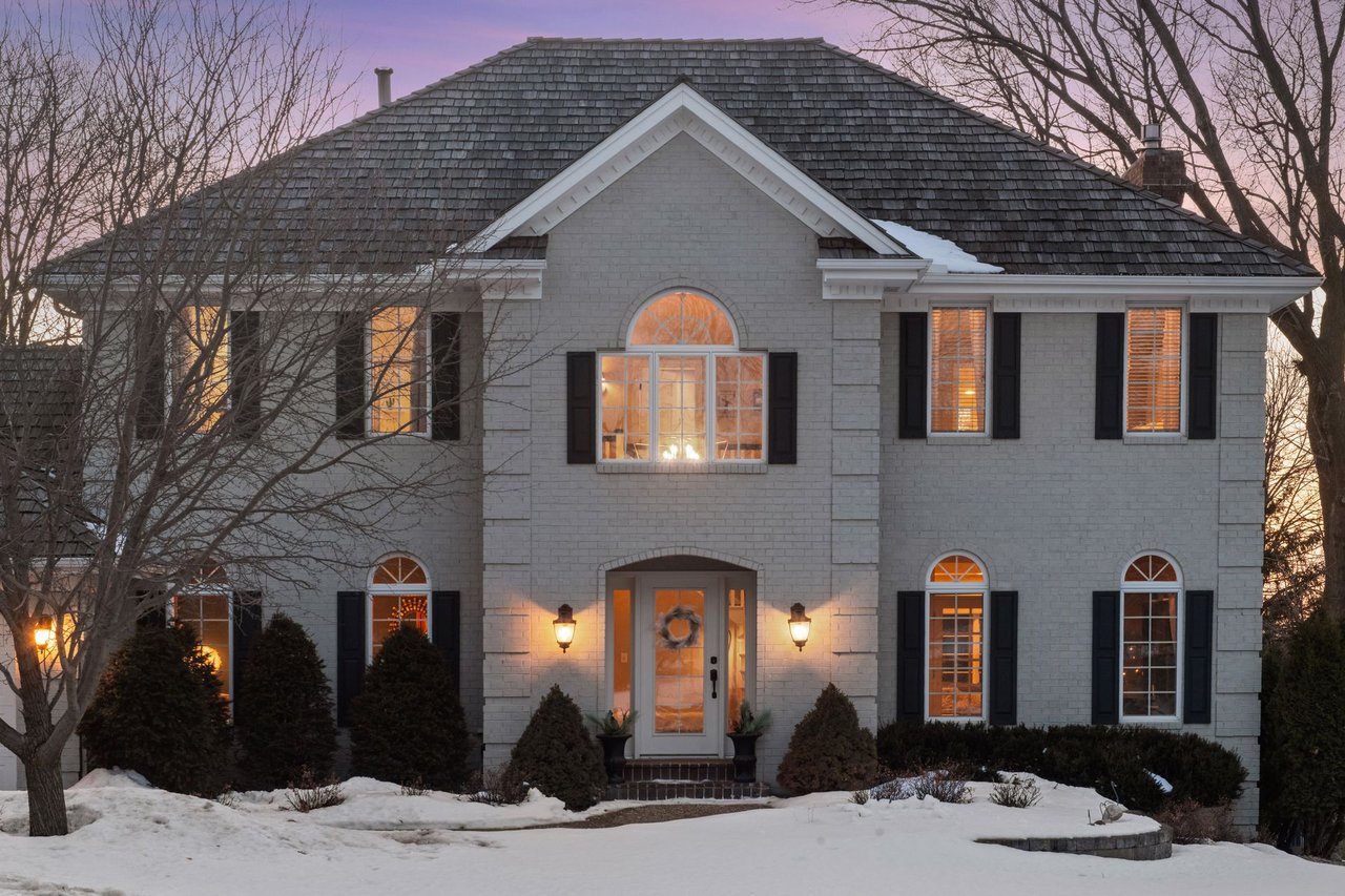 EXCLUSIVE OLYMPIC HILLS PRIVATE OPPORTUNITY