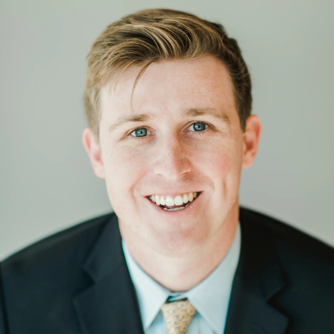 Andy Lynch Portland, ME Real Estate Agent Headshot