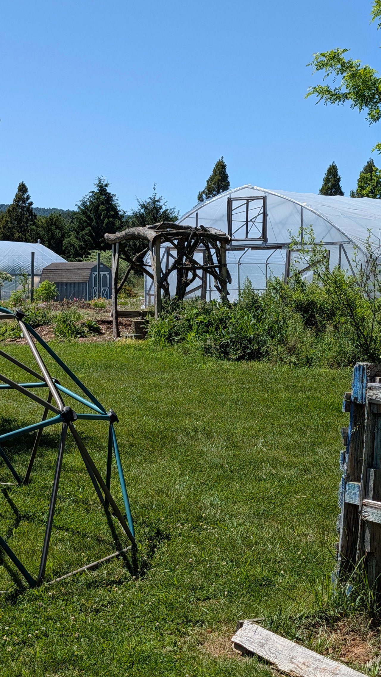 Potomac Vegetable Farms, The Purcellville Stand