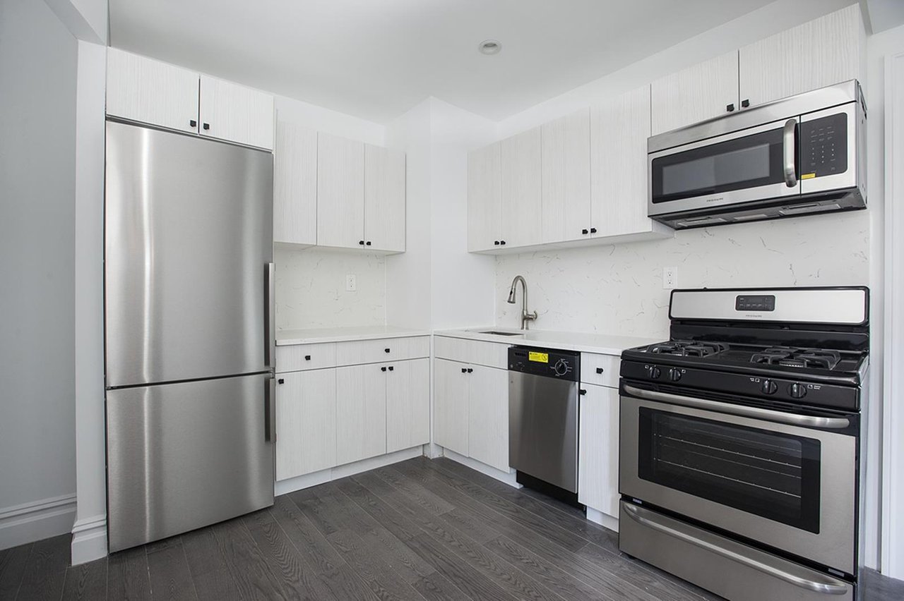 152 Thompson Street, Apt 4-D